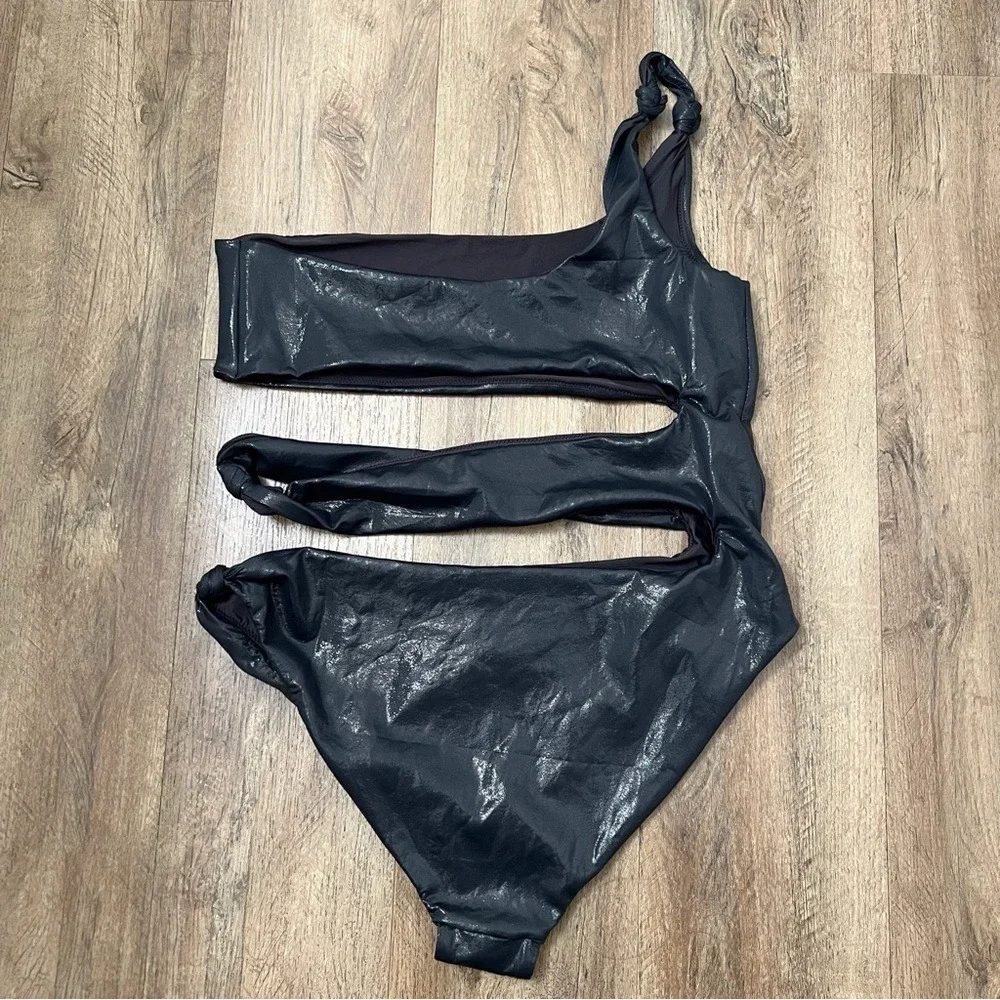 SKIMS women black